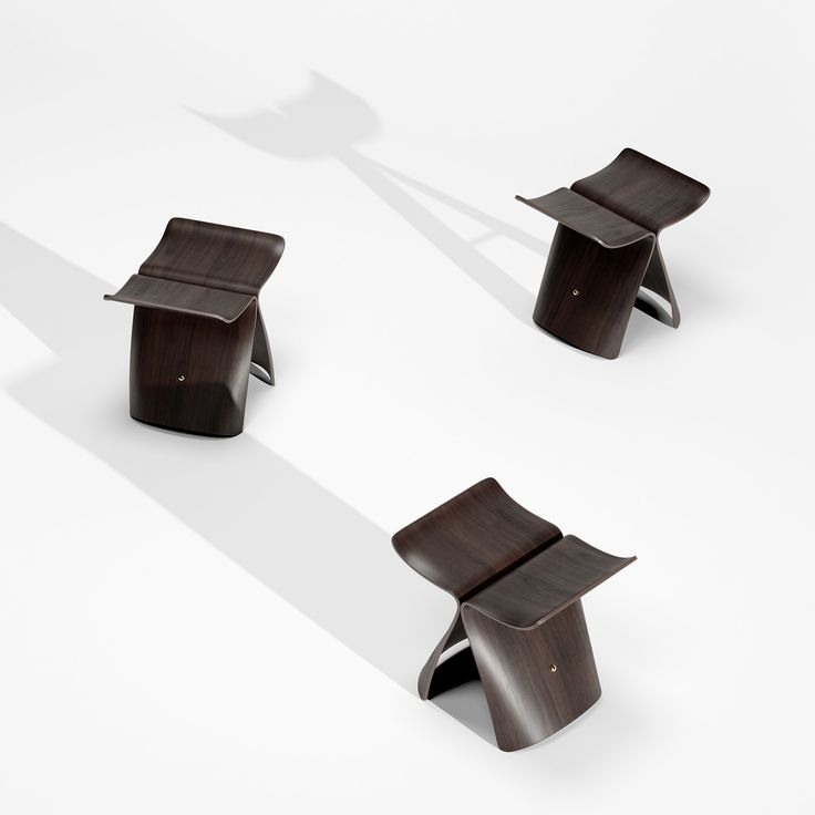 Butterfly Stool by Yanagi Sōri